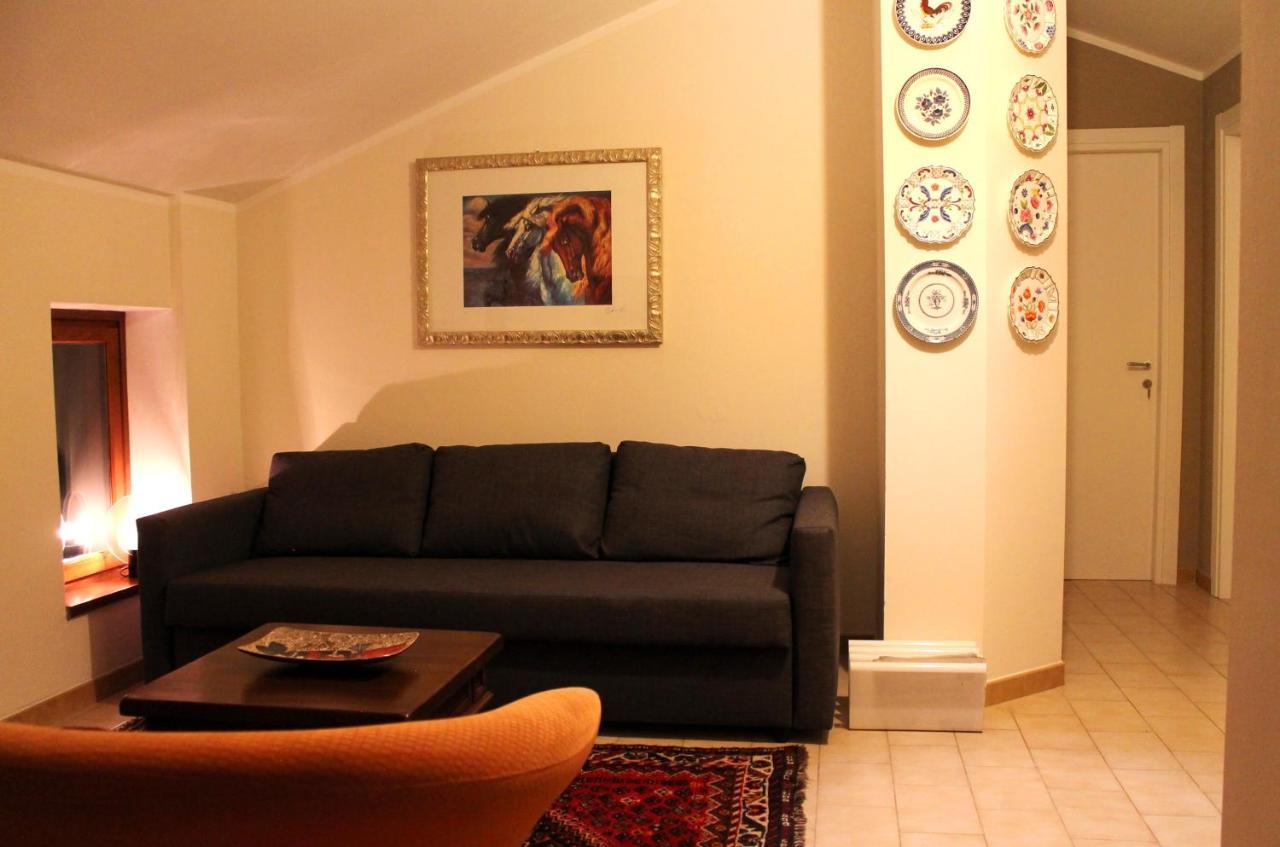 La Casa Di Neh Villa Rivalba Luaran gambar